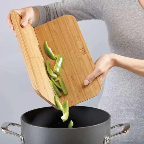 Доска разделочная из бамбука Joseph Joseph Chop2Pot