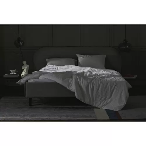 Простыня на резинке из страйп-сатина из коллекции essential, 160х200х30 см