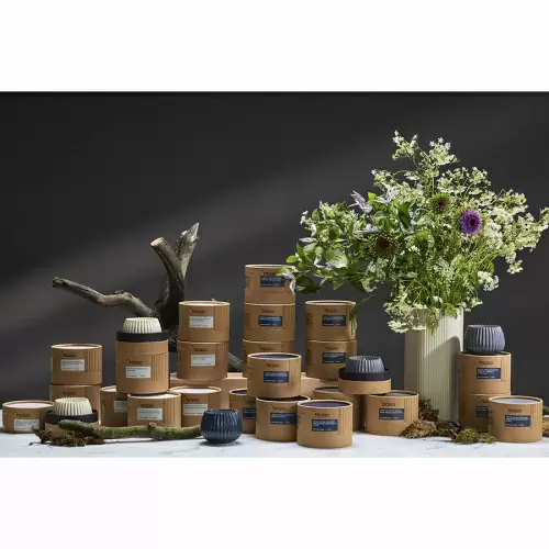 Свеча ароматическая musk, rose & cedarwood из коллекции edge, бежевый