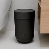 Мусорное ведро 6 л с крышкой Umbra Touch, черное