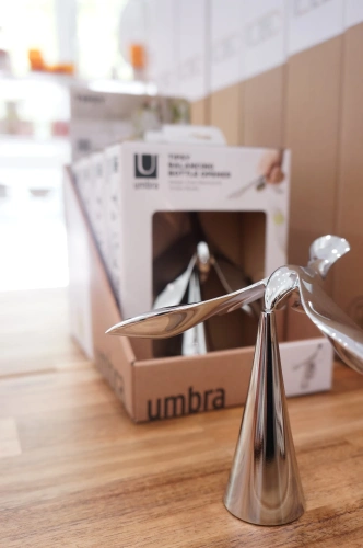 Открывалка для бутылок вращающаяся Umbra Tipsy